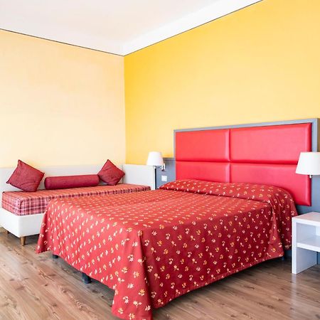 Hotel Villa Margherita ลาดิสโปลี ห้อง รูปภาพ